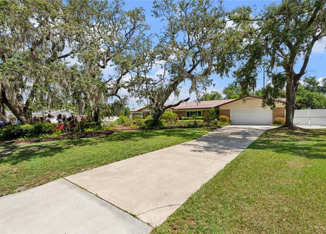 Property at 708 Westwood Cir, Brandon, FL 33511, 3 beds, 2 baths