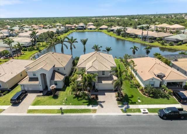 Property at 11663 Anhinga Ave, Venice, FL 34292, 5 beds, 3 baths