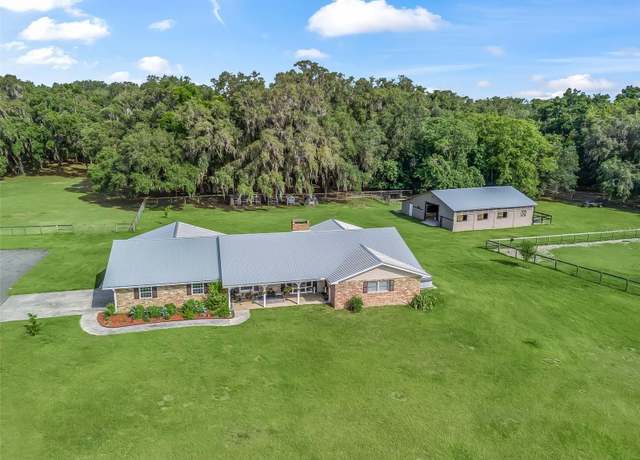 Property at 18370 NW 20th Ave, Citra, FL 32113, 4 beds, 3 baths