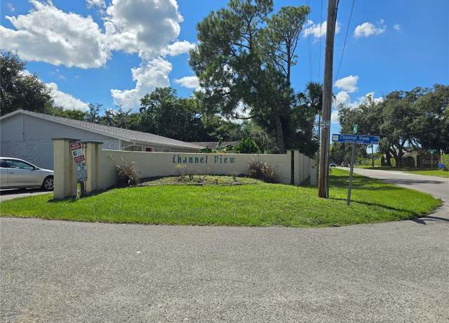 Property at 8528-8534 Channelview Cir, Tampa, FL 33614, 3 beds, 4 baths