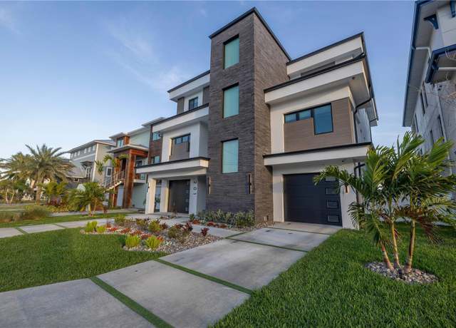 Property at 201 Punta Vista Dr, St Pete Beach, FL 33706, 4 beds, 4.5 baths