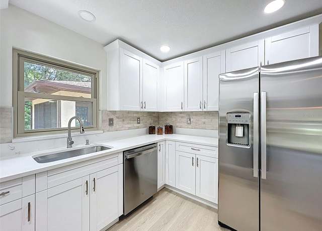 Property at 6499 W Rosedale Dr, Homosassa, FL 34448, 2 beds, 2 baths