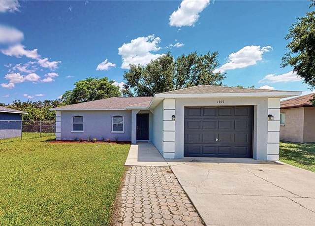 Property at 1707 24th St E, Palmetto, FL 34221, 3 beds, 2 baths