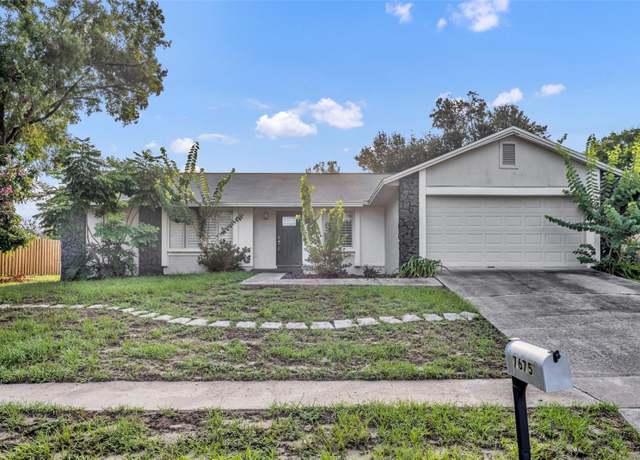 Property at 7675 Clubhouse Estates Dr, Orlando, FL 32819, 3 beds, 2 baths