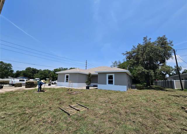 Property at 141 W G H Washington St, Apopka, FL 32703, 4 beds, 3 baths