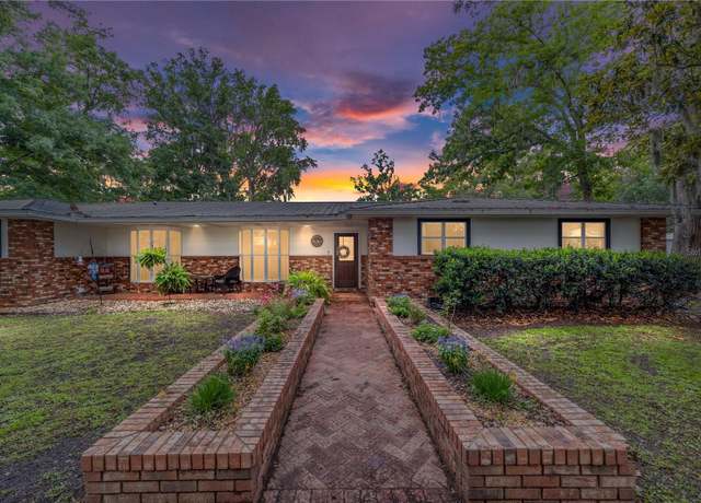 Property at 1781 SE 85th Street Rd, Ocala, FL 34480, 7 beds, 5 baths