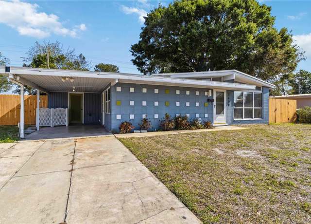 Property at 2400 Stanford Ave, Bradenton, FL 34207, 4 beds, 2 baths