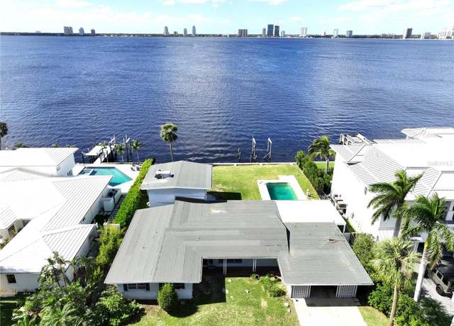Property at 560 Riviera Dr, Tampa, FL 33606, 5 beds, 4 baths