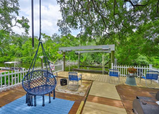 Property at 1745 E Mulberry Dr, Tampa, FL 33604, 3 beds, 3.5 baths