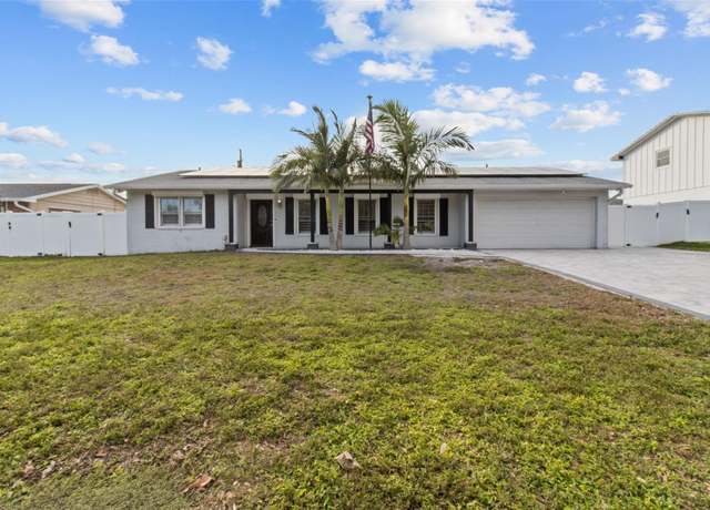 Property at 8334 139th Ln, Seminole, FL 33776, 3 beds, 2 baths
