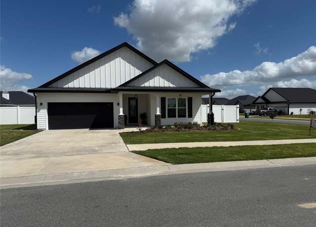 Property at 24614 SW 21st Ln, Newberry, FL 32669, 3 beds, 2 baths