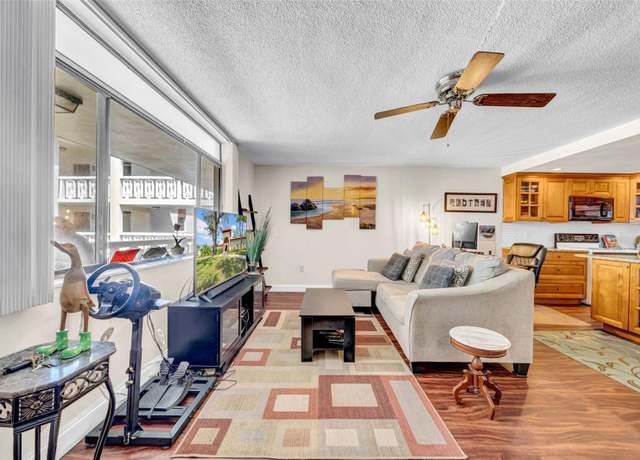 Property at 2612 Pearce Dr #209, Clearwater, FL 33764, 1 bed, 1 bath