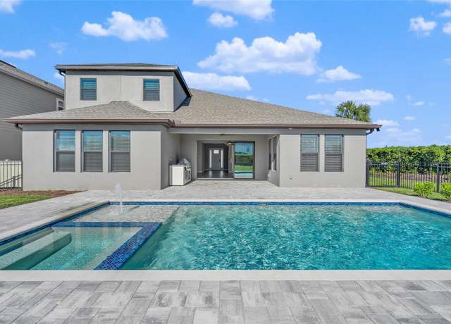 Property at 9511 Tequila Sunrise Dr, Sarasota, FL 34241, 5 beds, 4.5 baths