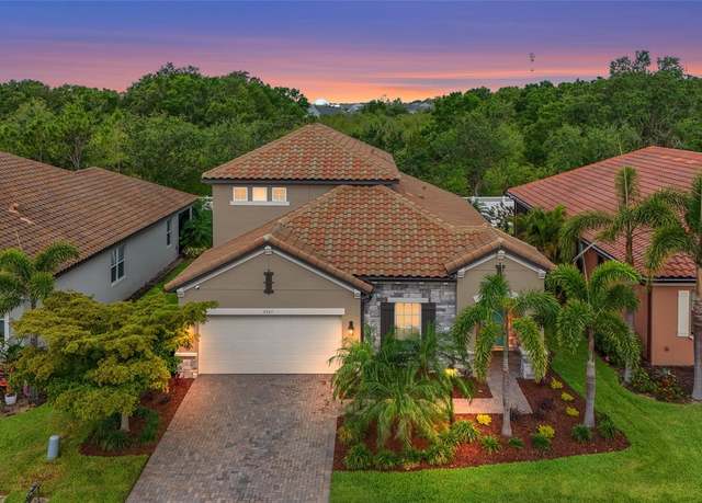Property at 2745 62nd Ave E, Ellenton, FL 34222, 5 beds, 3 baths