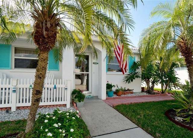 Property at 594 Spanish Dr S, Longboat Key, FL 34228, 2 beds, 2 baths