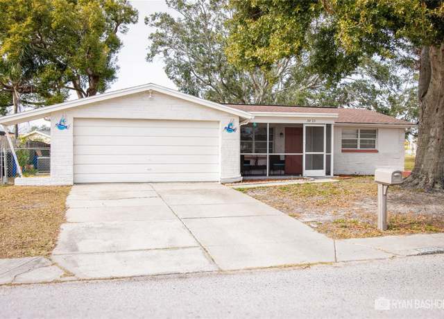 Property at 9825 Lakeside Ln, Port Richey, FL 34668, 3 beds, 2 baths