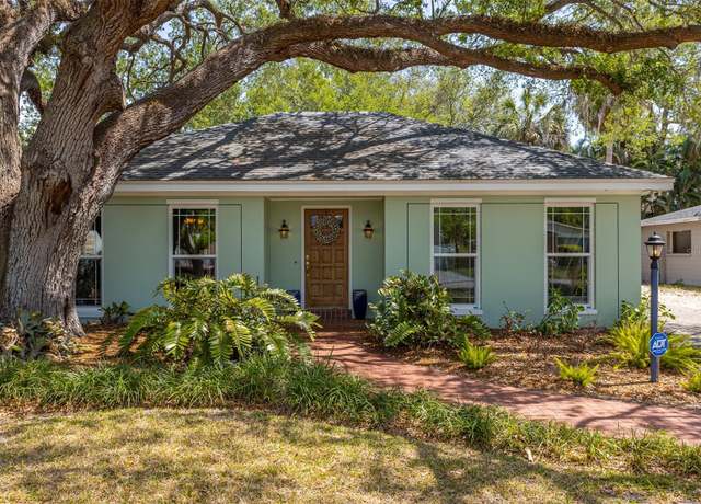 Property at 2304 S Occident St, Tampa, FL 33629, 3 beds, 2 baths