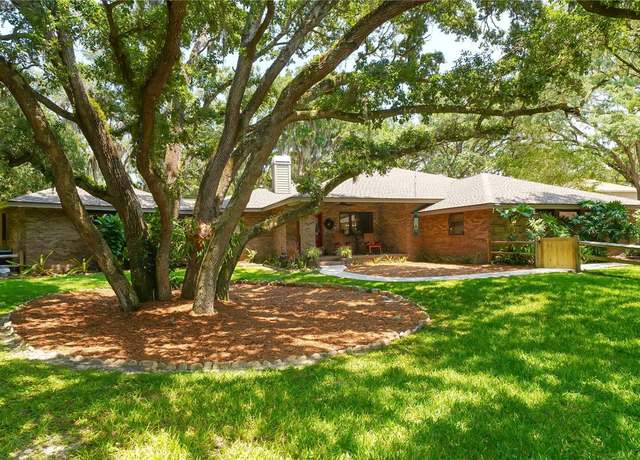 Property at 4855 Hoyer Dr, Sarasota, FL 34241, 3 beds, 2 baths