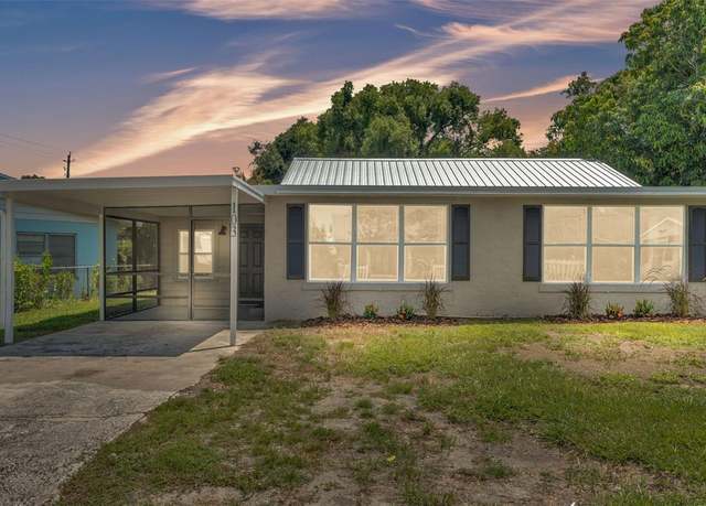 Property at 103 Orange Ave, Winter Haven, FL 33880, 4 beds, 2 baths