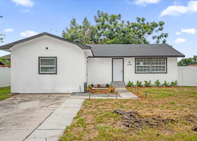 Property at 1730 Avenue C NE, Winter Haven, FL 33881, 3 beds, 2 baths