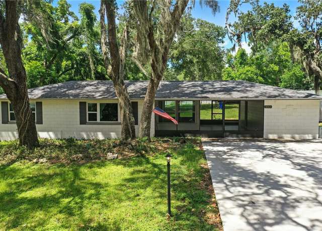 Property at 1042 N Magnolia Cir, Eustis, FL 32726, 3 beds, 2 baths