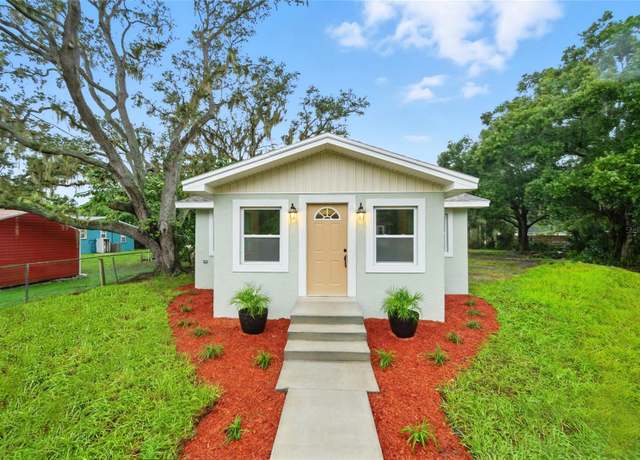 Property at 203 Herbert St, Auburndale, FL 33823, 2 beds, 1 bath