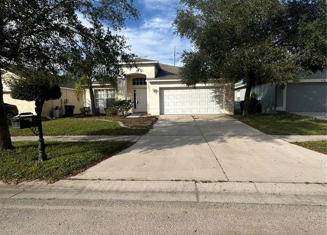 Property at 8216 Carriage Pointe Dr, Gibsonton, FL 33534, 4 beds, 2 baths