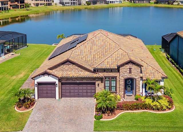 Property at 28857 Picana Ln, Wesley Chapel, FL 33543, 4 beds, 3.5 baths