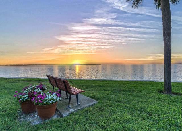 Property at 7540 Sunshine Skyway Ln S Unit P10, St Petersburg, FL 33711, 2 beds, 2 baths
