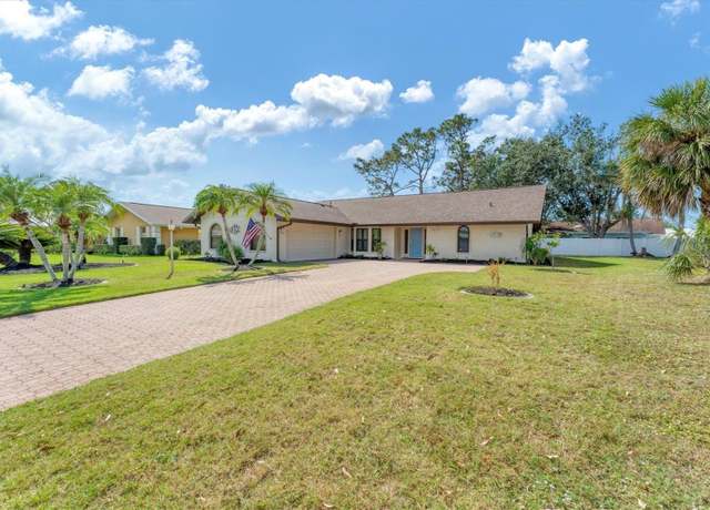 Property at 1219 Sleepy Hollow Rd, Venice, FL 34285, 3 beds, 2 baths
