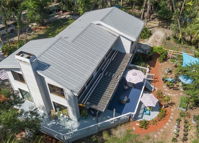 Property at 7251 Fish Farm Rd, Palmetto, FL 34221, 3 beds, 2 baths