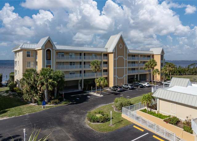 Property at 101 N Marion Ct #221, Punta Gorda, FL 33950, 3 beds, 2 baths