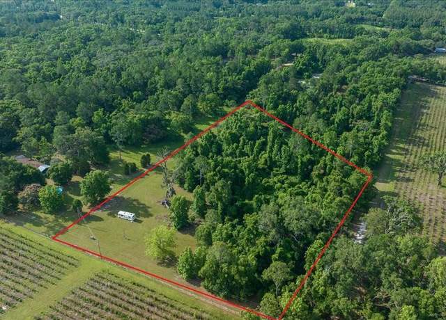 Property at 328 SW Gulliver Ct, High Springs, FL 32643