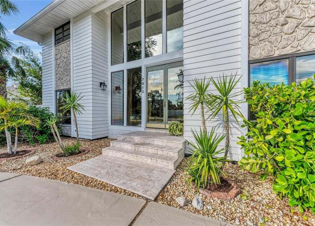 Property at 7912 Desoto Memorial Hwy, Bradenton, FL 34209, 5 beds, 6 baths