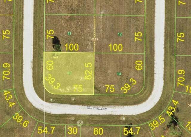 Property at 14 Bluebonnet Dr, Placida, FL 33946