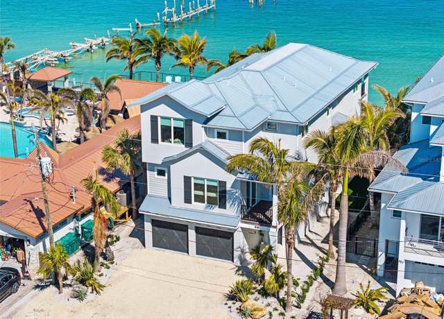 Property at 881 N Shore Dr, Anna Maria, FL 34216, 7 beds, 7.5 baths