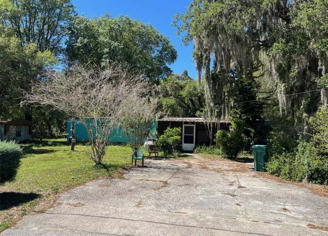 Property at 610 Ray St, Lady Lake, FL 32159, 2 beds, 1 bath