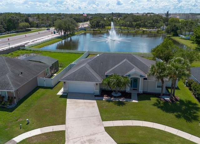 Property at 2902 Caroline Victoria Ct, Kissimmee, FL 34744, 4 beds, 2 baths