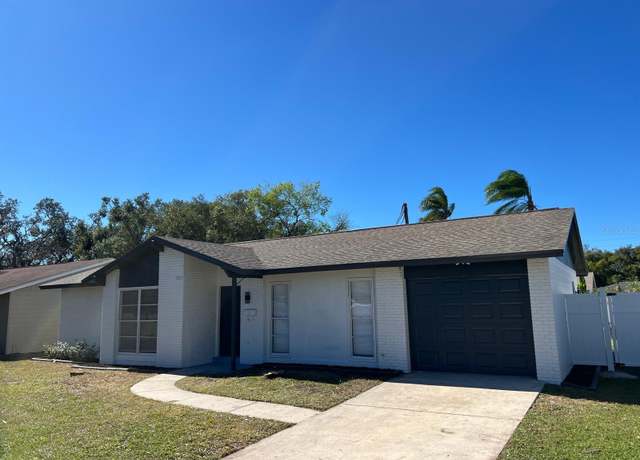 Property at 7222 Riverwood Blvd, Tampa, FL 33615, 5 beds, 3 baths