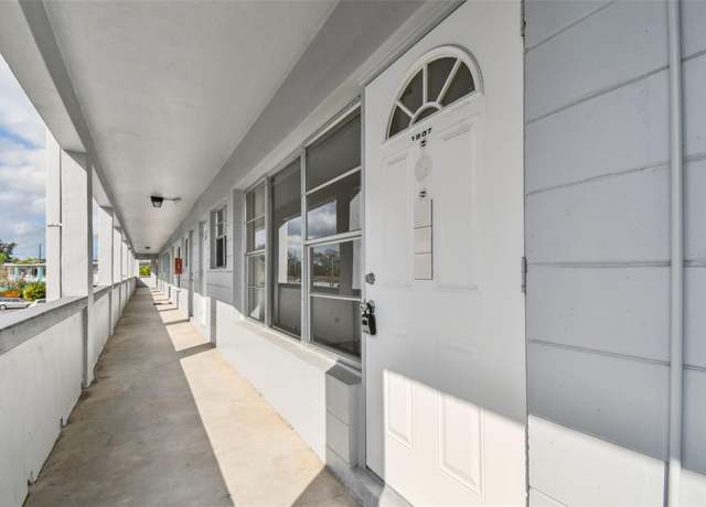 Property at 4300 58th St N #1907, Kenneth City, FL 33709, 2 beds, 1 bath
