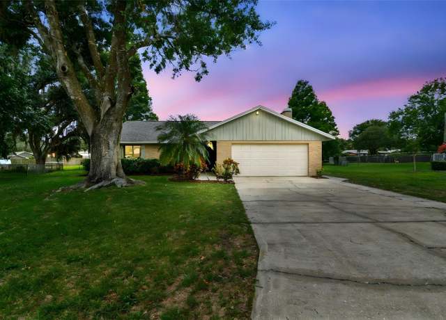 Property at 4221 Meadowbend Ct, Lakeland, FL 33811, 3 beds, 2 baths