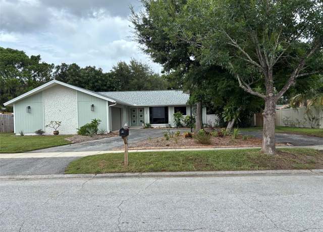 Property at 705 Wild Oak Ln, Palm Harbor, FL 34683, 4 beds, 2 baths