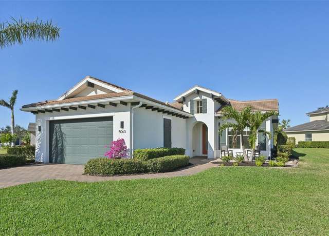 Property at 5060 Lake Overlook Ave, Bradenton, FL 34208, 3 beds, 2.5 baths