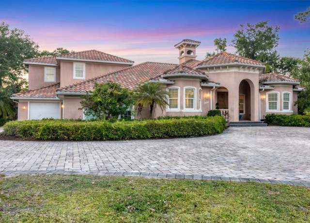 Property at 3905 Trentwood Pl, Sarasota, FL 34243, 4 beds, 2.5 baths