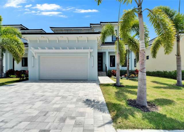 Property at 6530 Simone Shores Cir, Apollo Beach, FL 33572, 7 beds, 4.5 baths