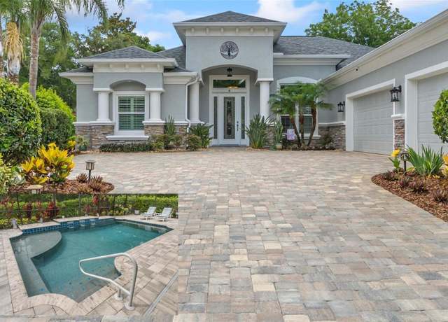 Property at 4 Midden Ln, Palm Coast, FL 32137, 4 beds, 3 baths