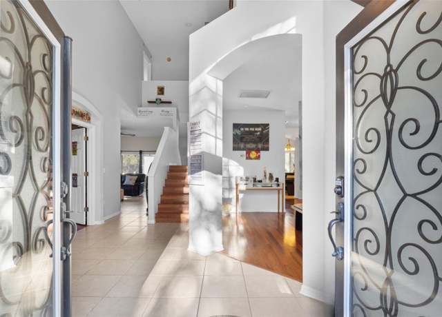 Property at 18127 Sandy Pointe Dr, Tampa, FL 33647, 4 beds, 2.5 baths