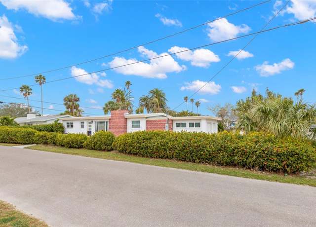 Property at 204 163rd Ave, Redington Beach, FL 33708, 3 beds, 1.5 baths