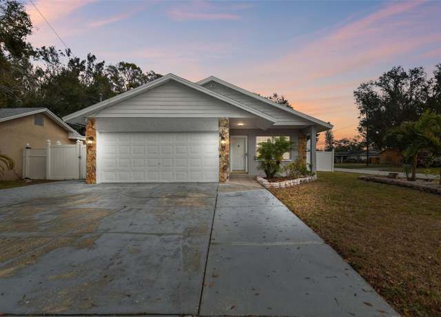 Property at 7101 69th St N, Pinellas Park, FL 33781, 3 beds, 2 baths