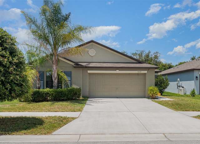 Property at 10104 Carloway Hills Dr, Wimauma, FL 33598, 4 beds, 2 baths